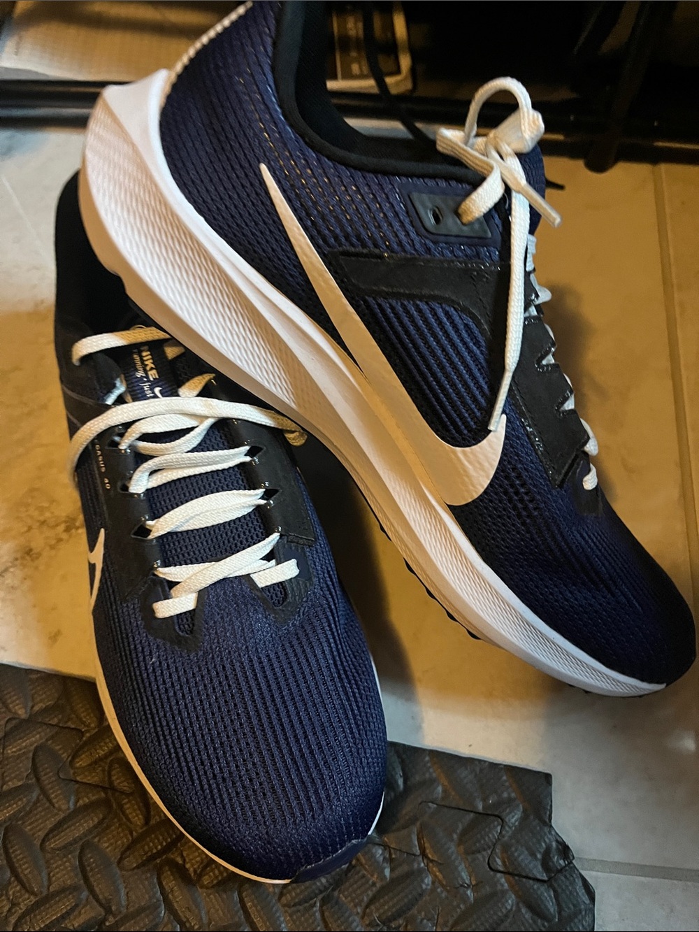 Nike Air Zoom Pegasus 40 Low Tottenham Hotspur Soccer Men Size Multi FQ1904-400